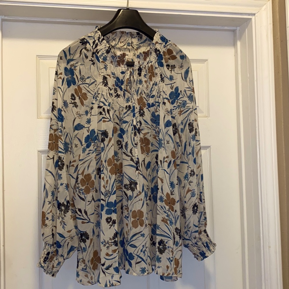 Women’s Floral Blouse